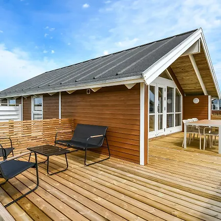בית נופש Dejligt Kalmarhus Med Indhegnet Terrasse Sj115