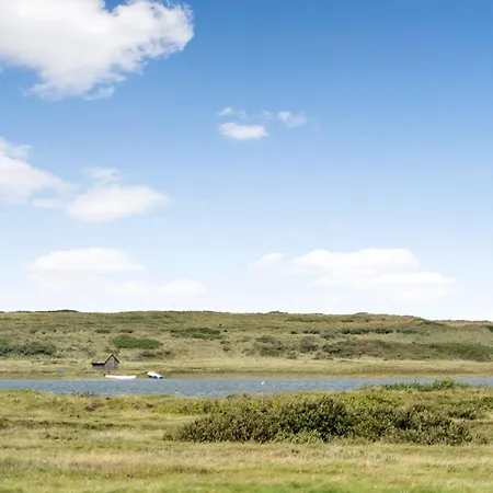 Dejligt Kalmarhus Med Indhegnet Terrasse Sj115 בית נופש